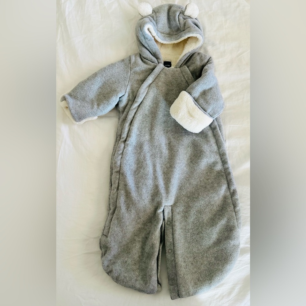 Baby Gap Heather Grey Sherpa Snowsuit Bundler 0-3 Months